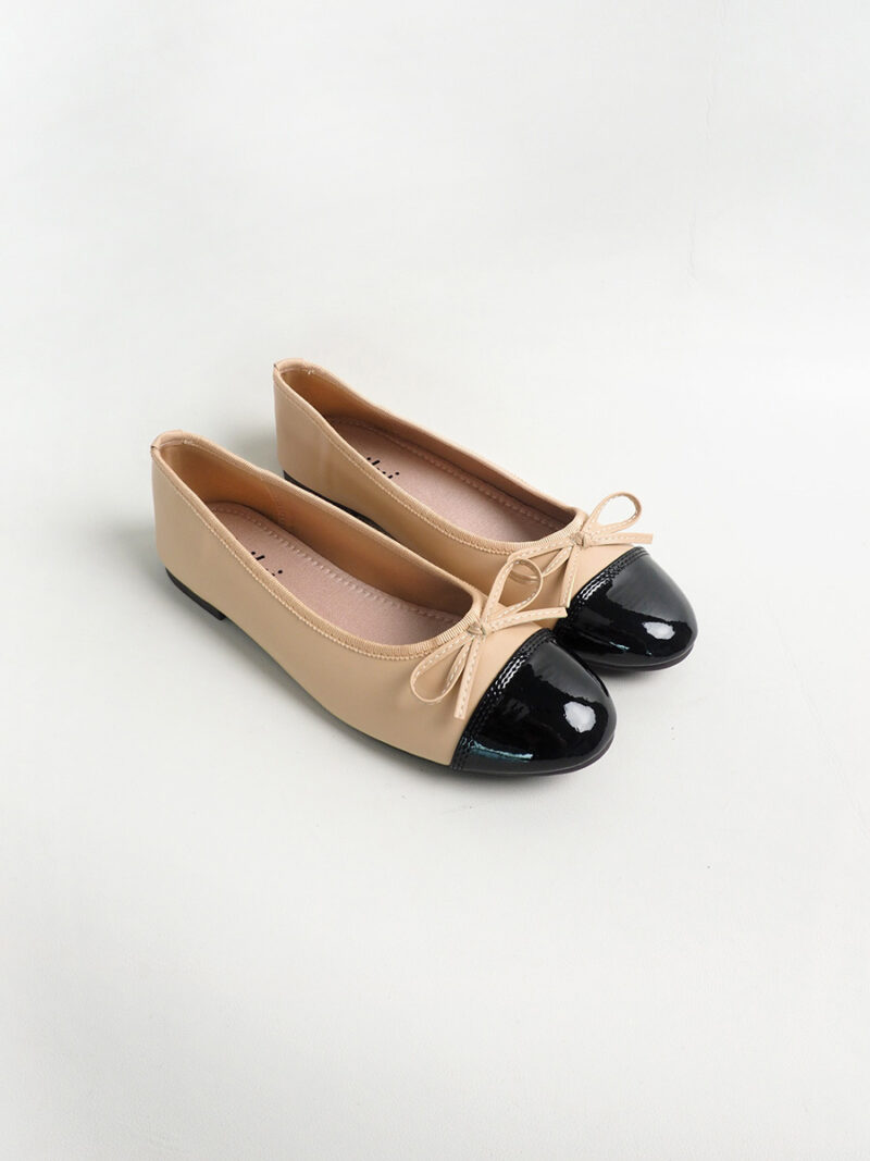 FABY two-tone round-toe flats NUDE