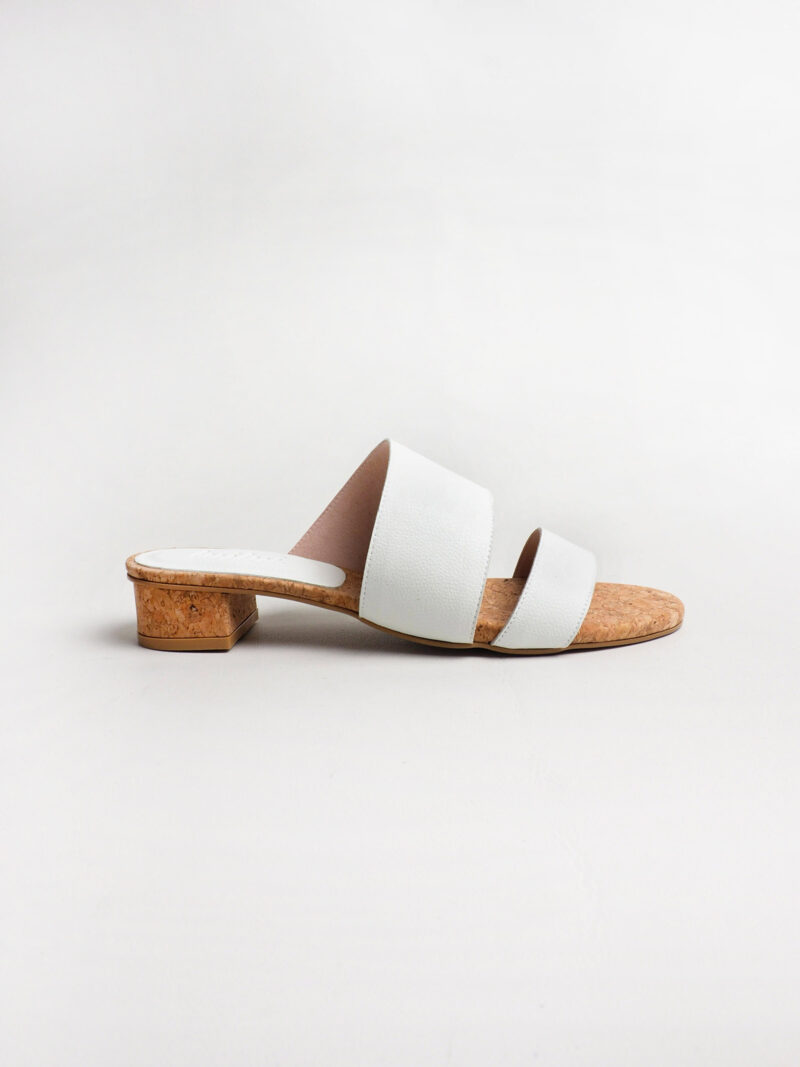 MISS ZUKI slides WHITE